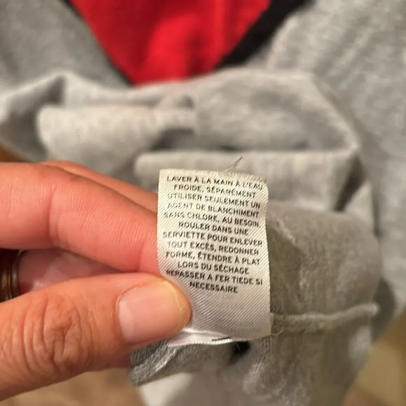 Halogen woman's grey sweatshirt with a red heart - Picture 9 of 9
